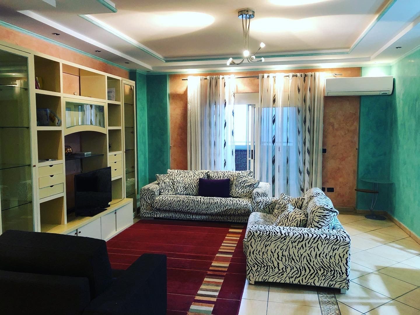 JEPET ME QERA APARTAMENT 3+1 NE DURRES! 4