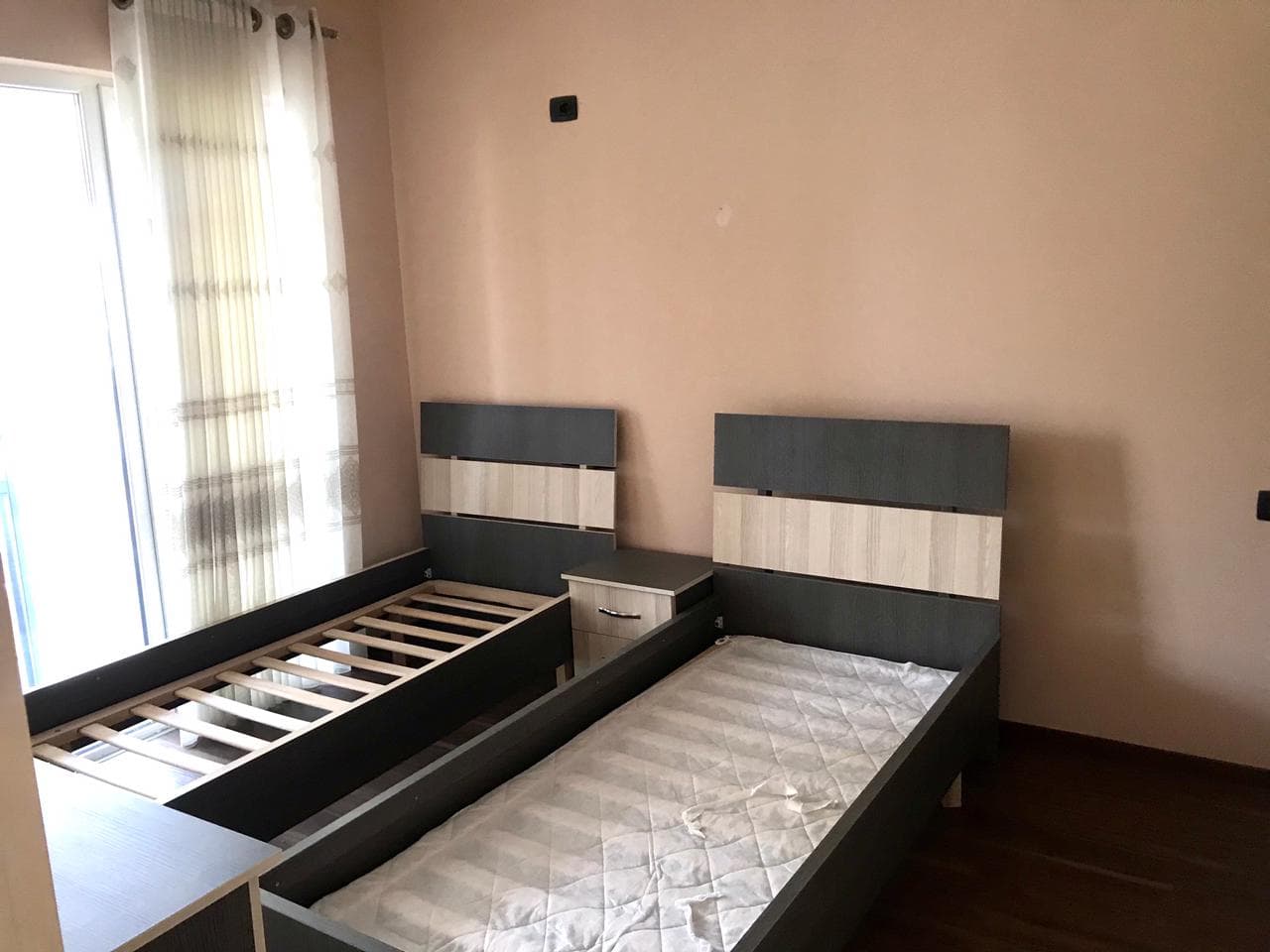 SHITET APARTAMENTI 1+1 PRANE RESTORANT DELUX, PLAZH, DURRES. 3