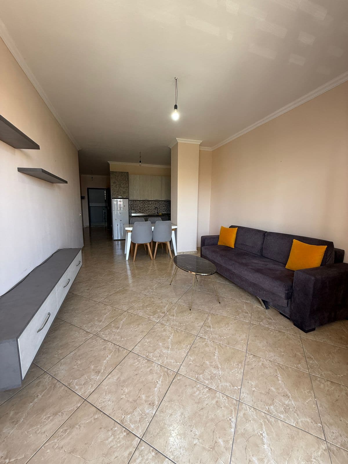 JEPET ME QERA APARTAMENT 1+1 TEK SHKOLLA “DY GJELAT”DURRES