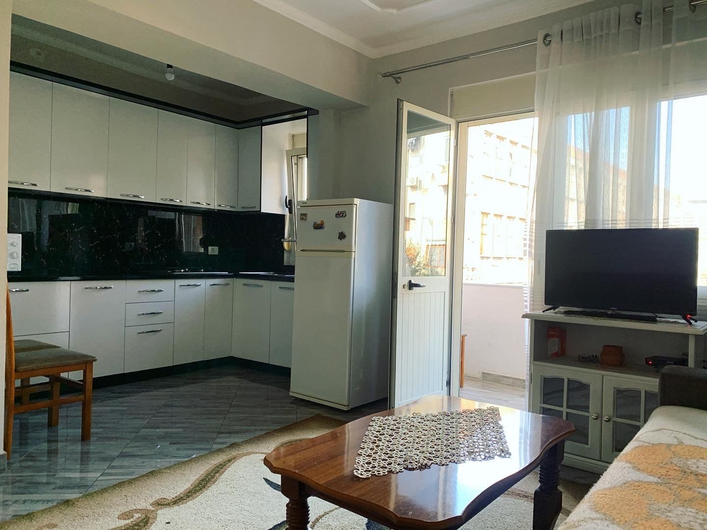SHITET APARTAMENT 1+1 PRANE DEGES POLICISE,DURRES! 4
