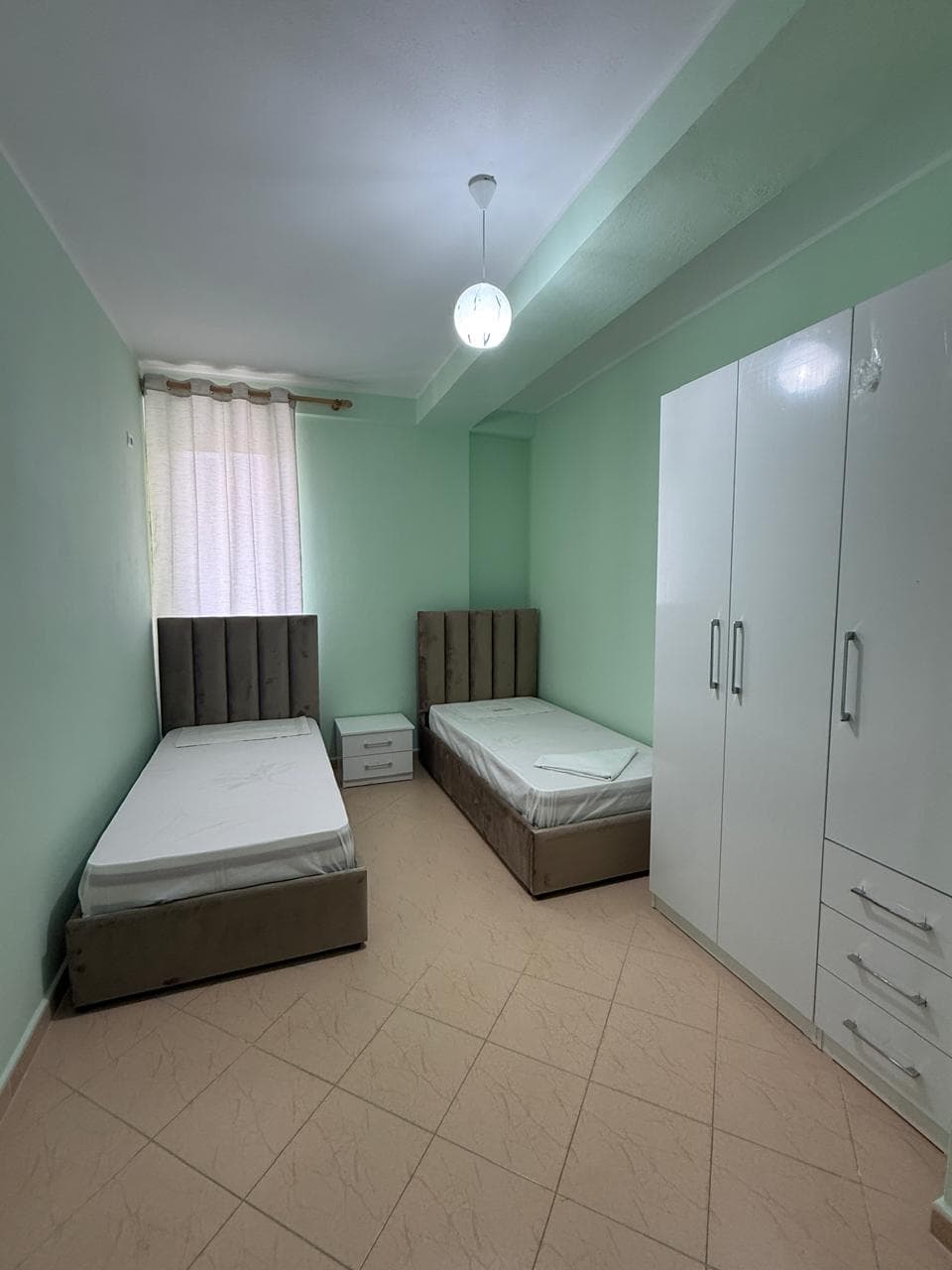 JEPET ME QERA APARTAMENT 2+1 PLAZH TEK ADREATIKU DURRES 3