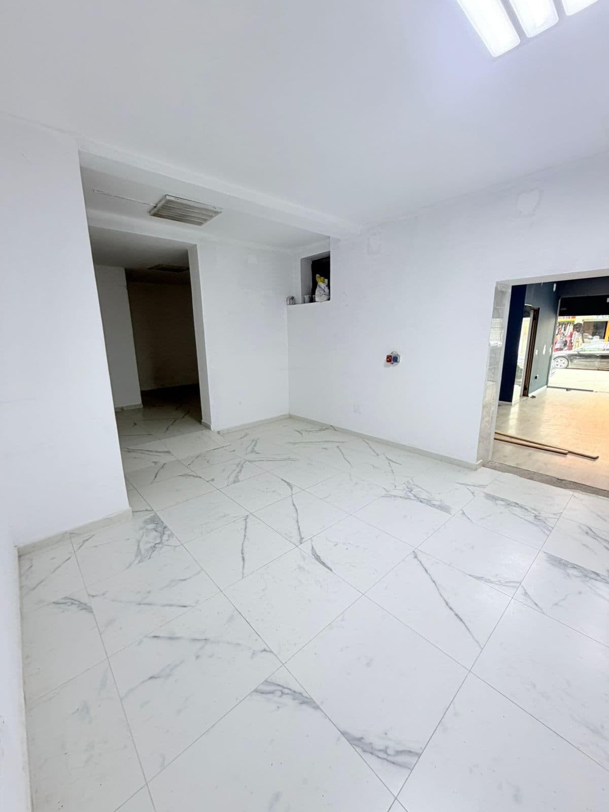JEPET ME QERA AMBIENT BIZNESI PRANE MARKATES, DURRES 3