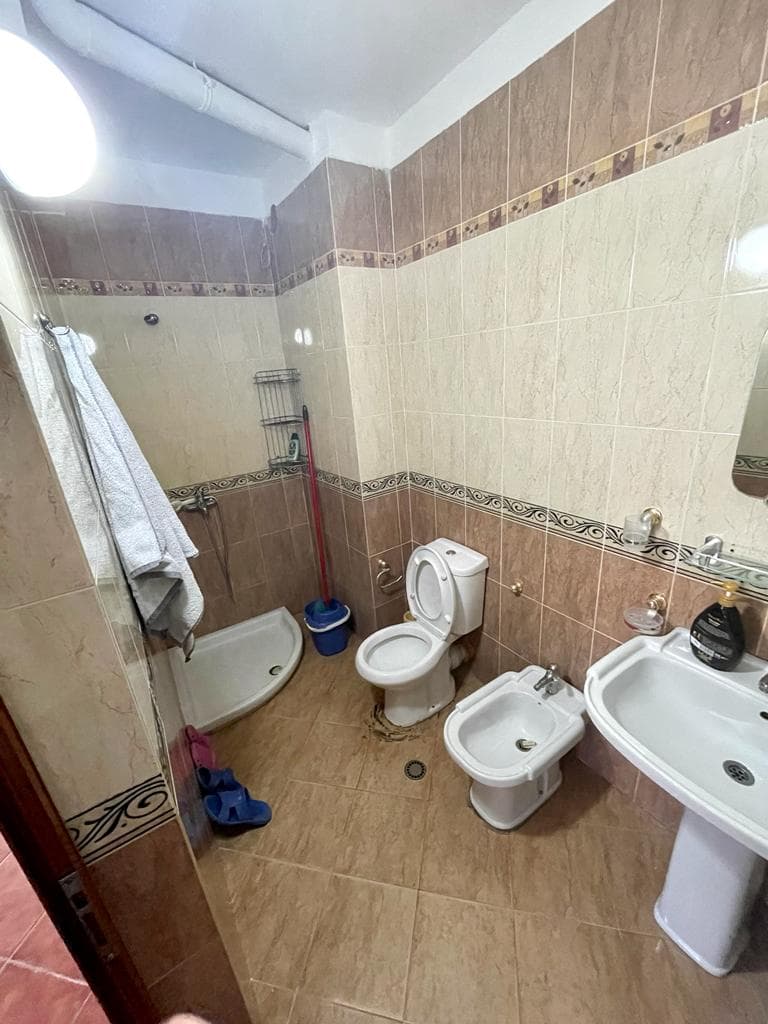 JEPET ME QERA APARTAMENT 1+1, PRANE HOTEL ANTALYA, PLAZH, DURRES. 3