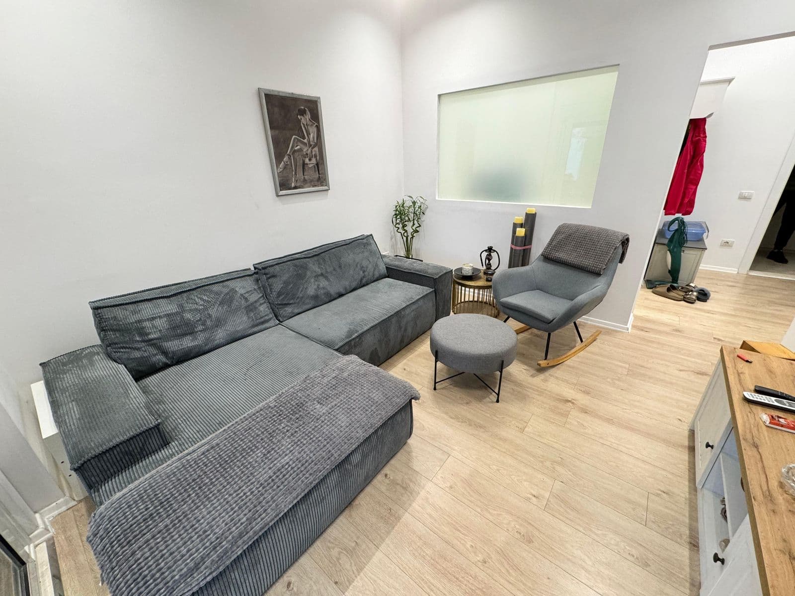 SHITET APARTAMENT 2+1 ME OBORR , QERRET KAVAJE. 2