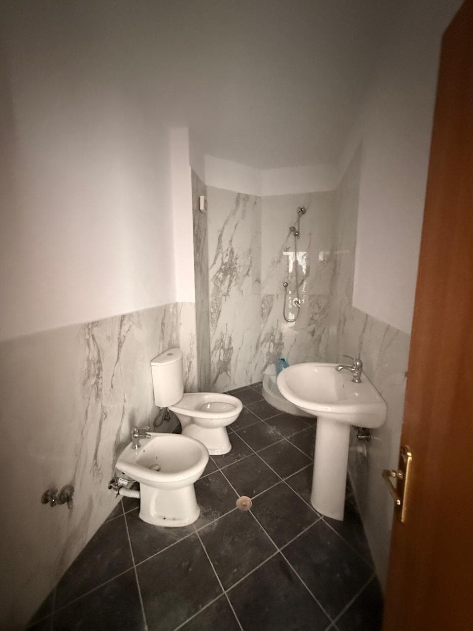 SHITET APARTAMENT 1+1, PERBALLE HOTEL ANTALYA, PLAZH, DURRES. 2