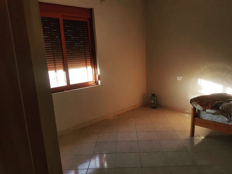 SHITET APARTAMENT 2+1 AFER SHKOLLES QEMAL MICI NE DURRES! 2