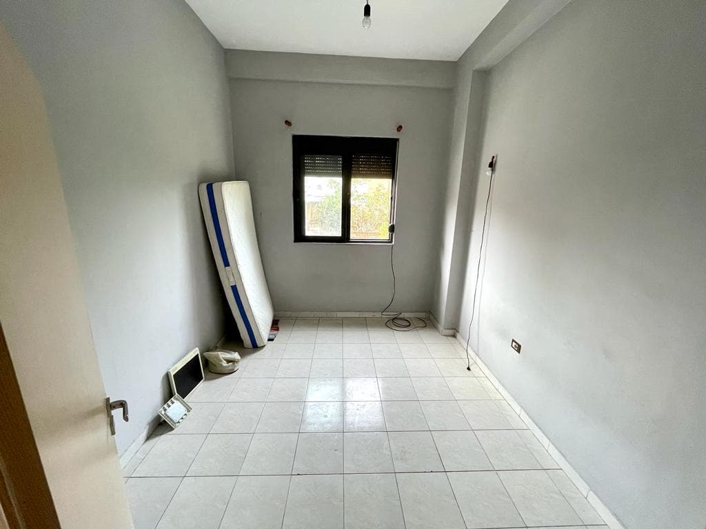 JEPET ME QERA APARTAMENT 2+1, PRANE URES SE DAJLANIT, PLAZH , DURRES. 4