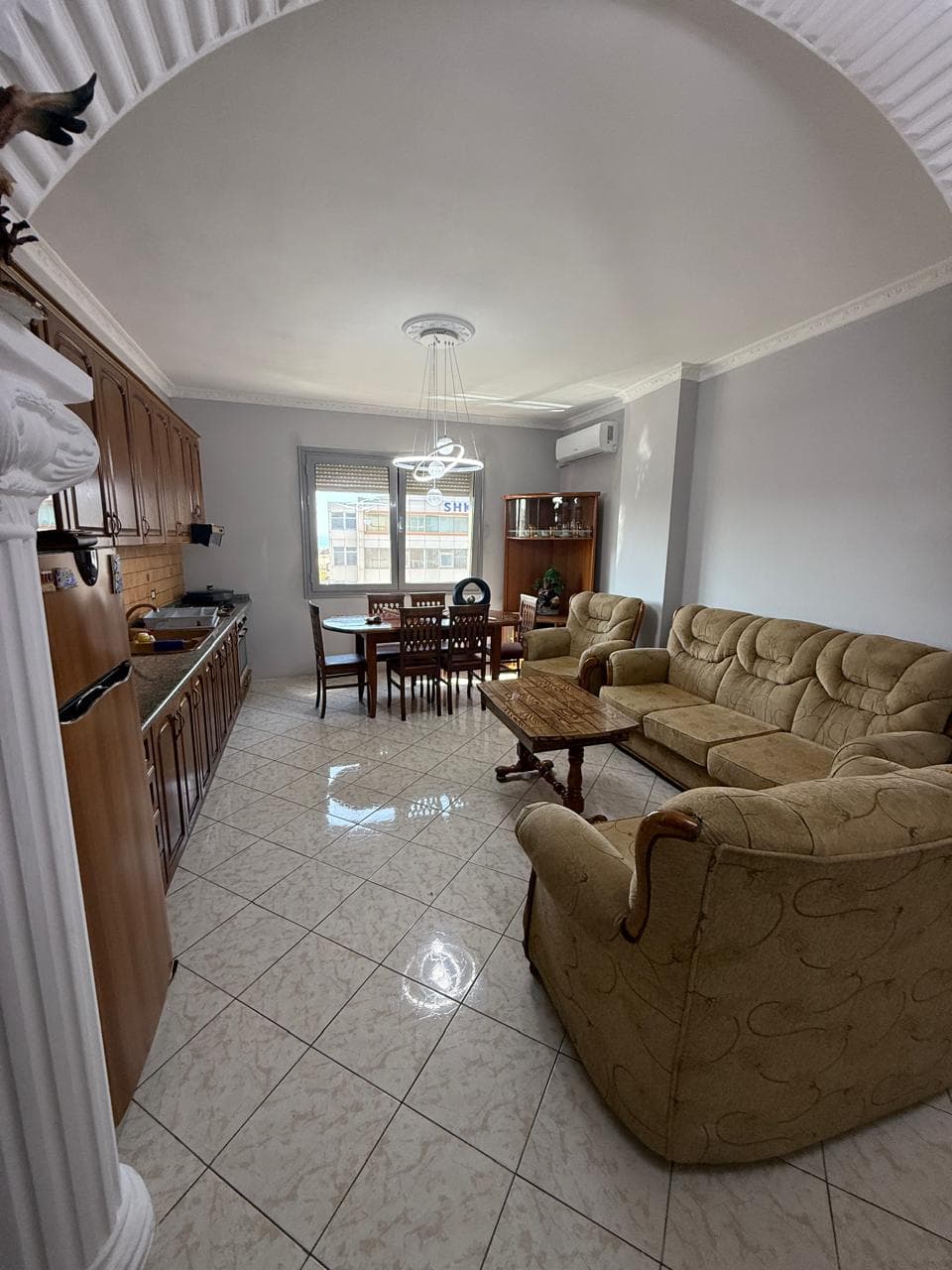 JEPET ME QERA APARTAMENT 2+1 PRANE URES DAJLANIT