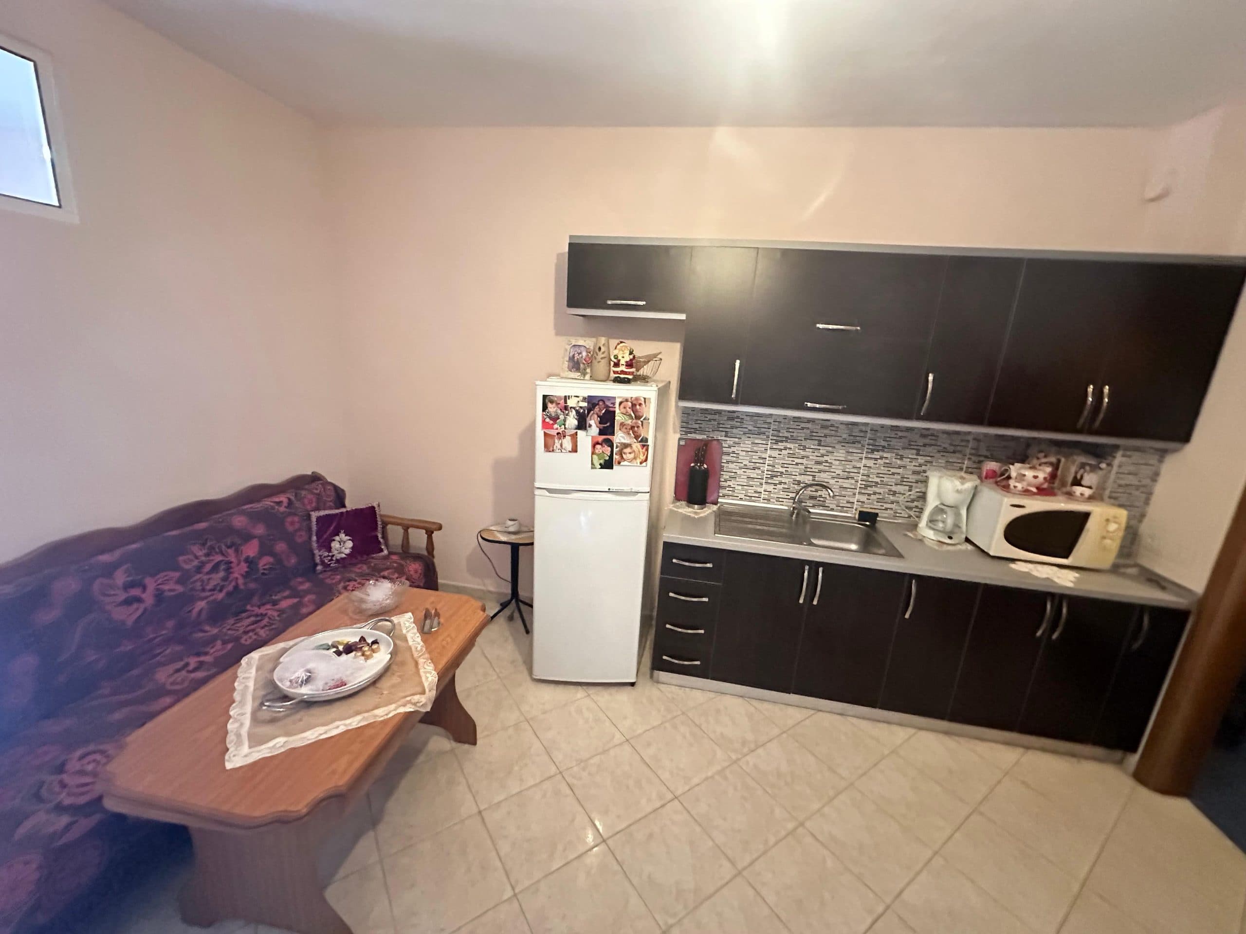JEPET ME QERA APARTAMENT 1+1, ILIRIA PLAZH, DURRES.