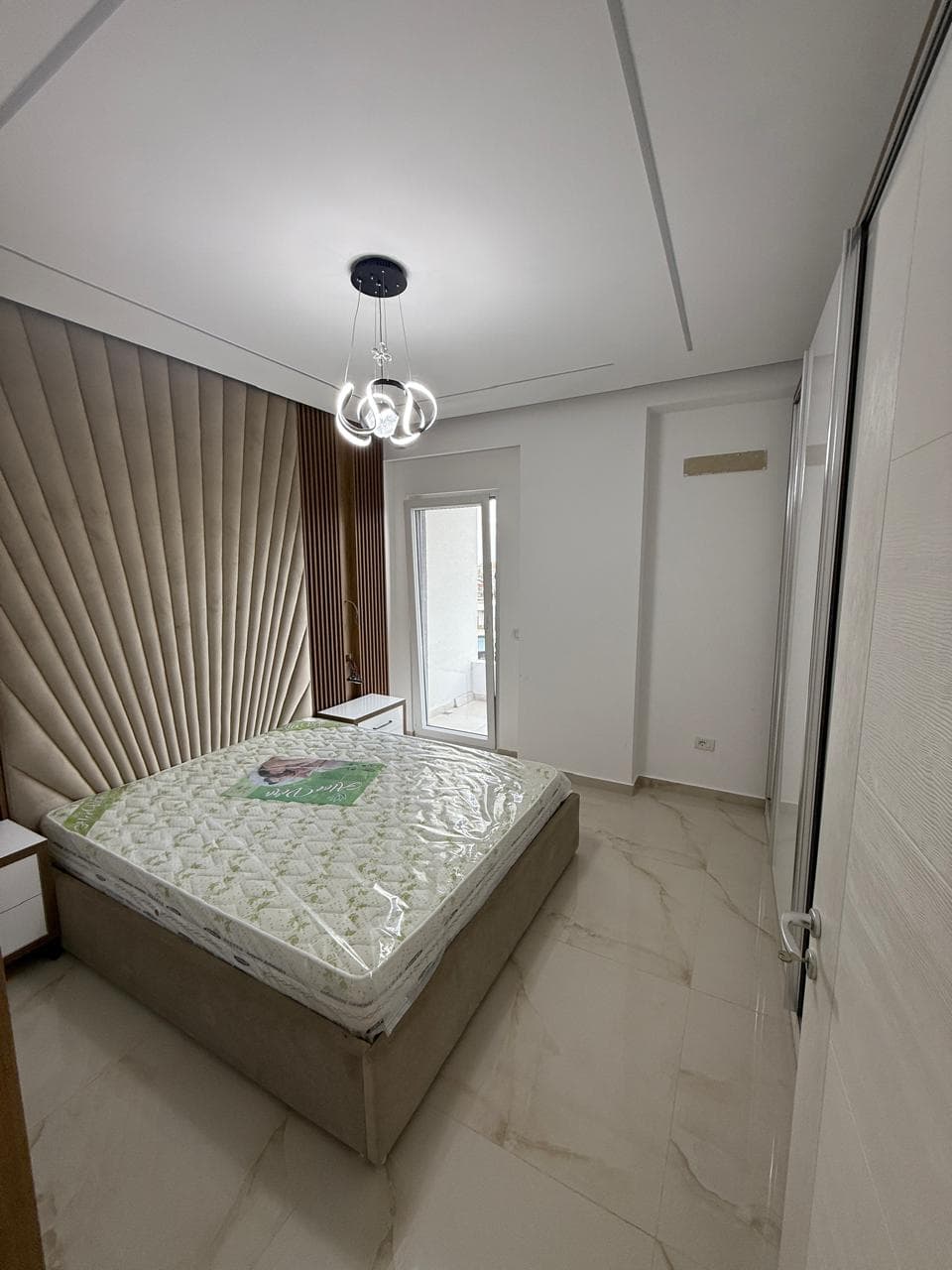 JEPET ME QERA 1+1 TREGU IDYSTRIAL DURRES 3