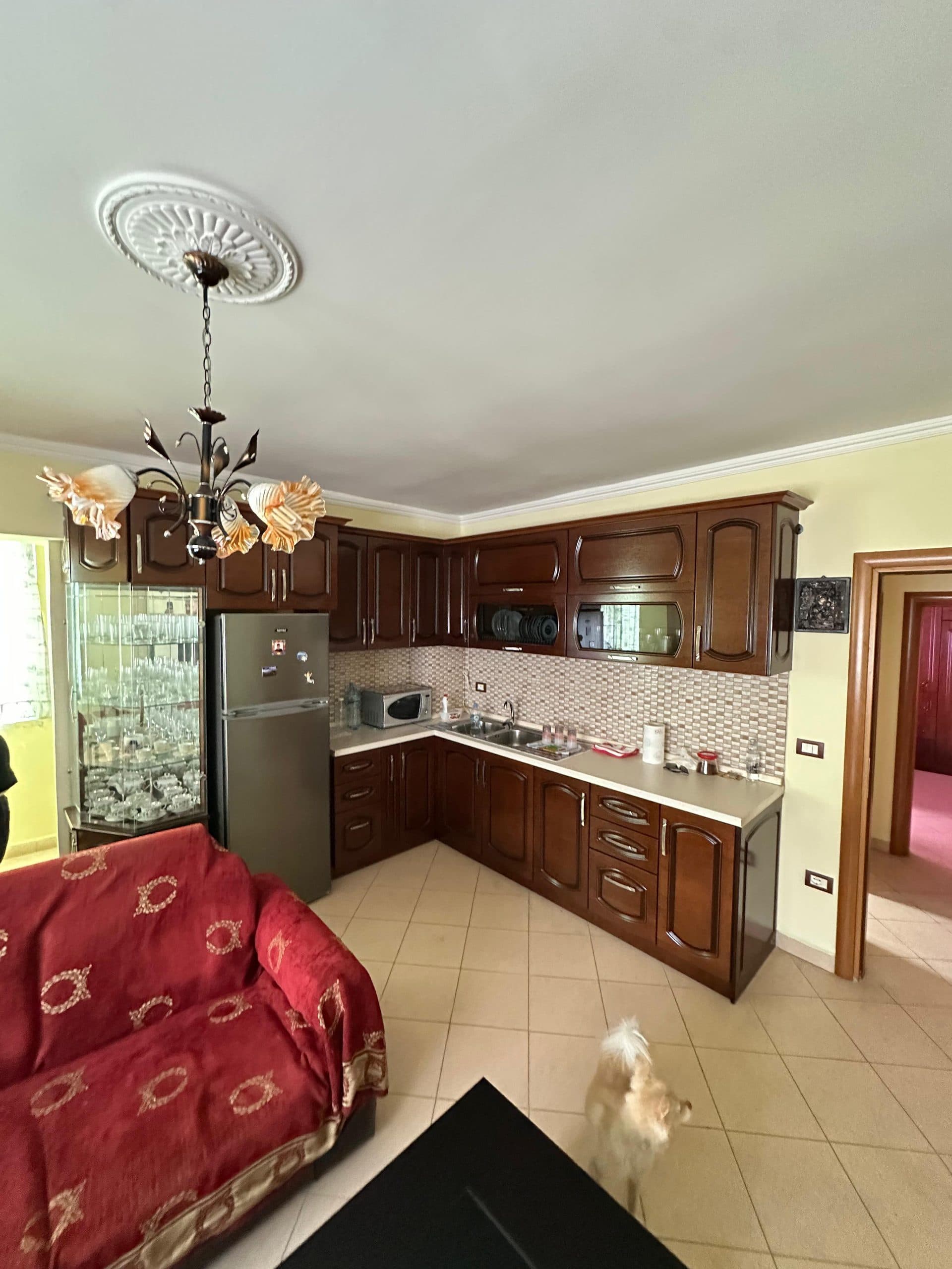 JEPET ME QERA APARTAMENT 2+1, DEGA POLICISE, DURRES. 2