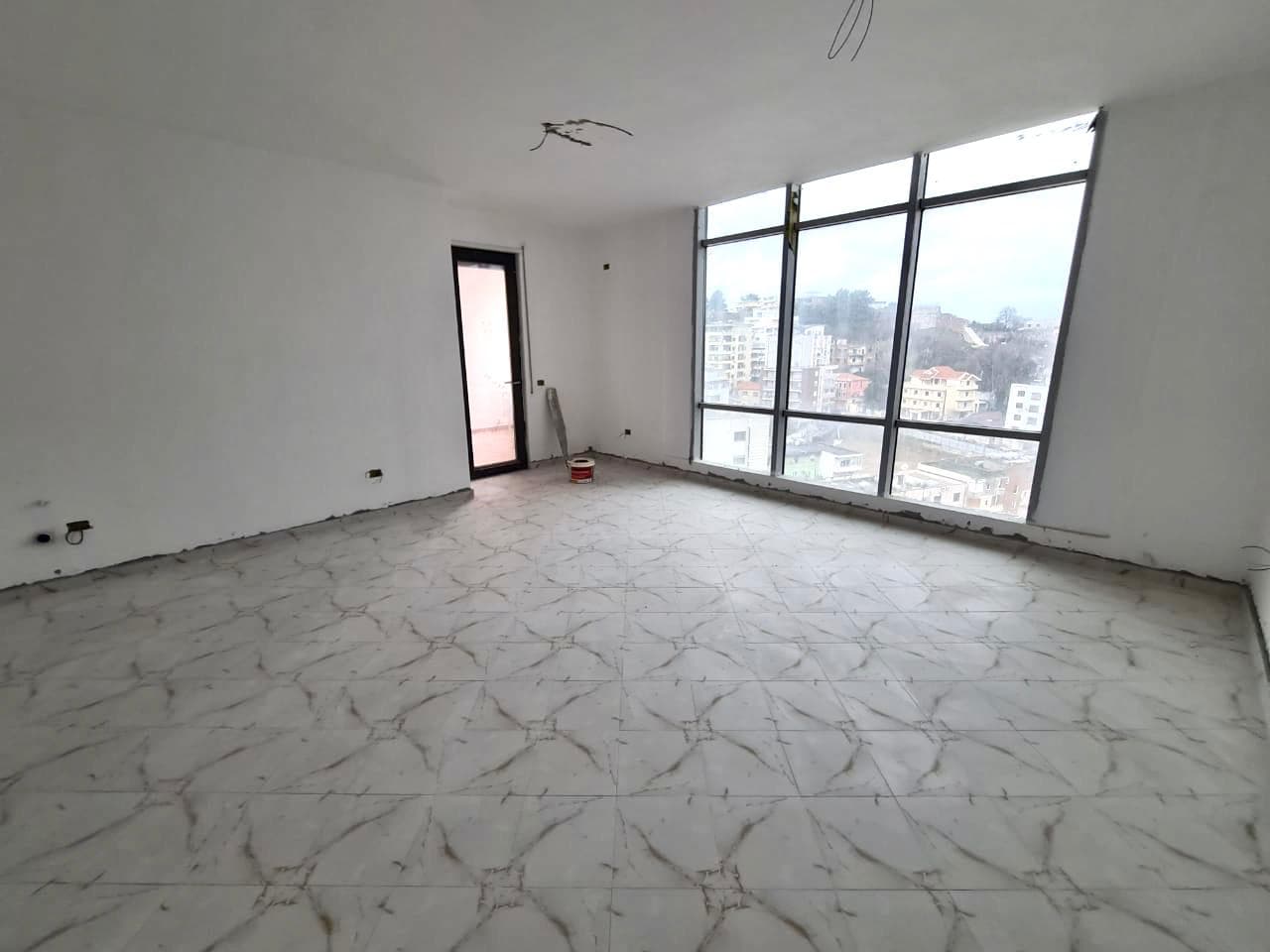 SHITET APARTAMENT 1+1 NE VOLLGA, DURRES. 2