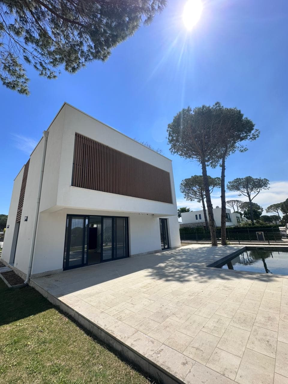SHITET VILE LUKSOZE SAN PIETRO RESIDENCE, GJIRI I LALZIT, DURRES