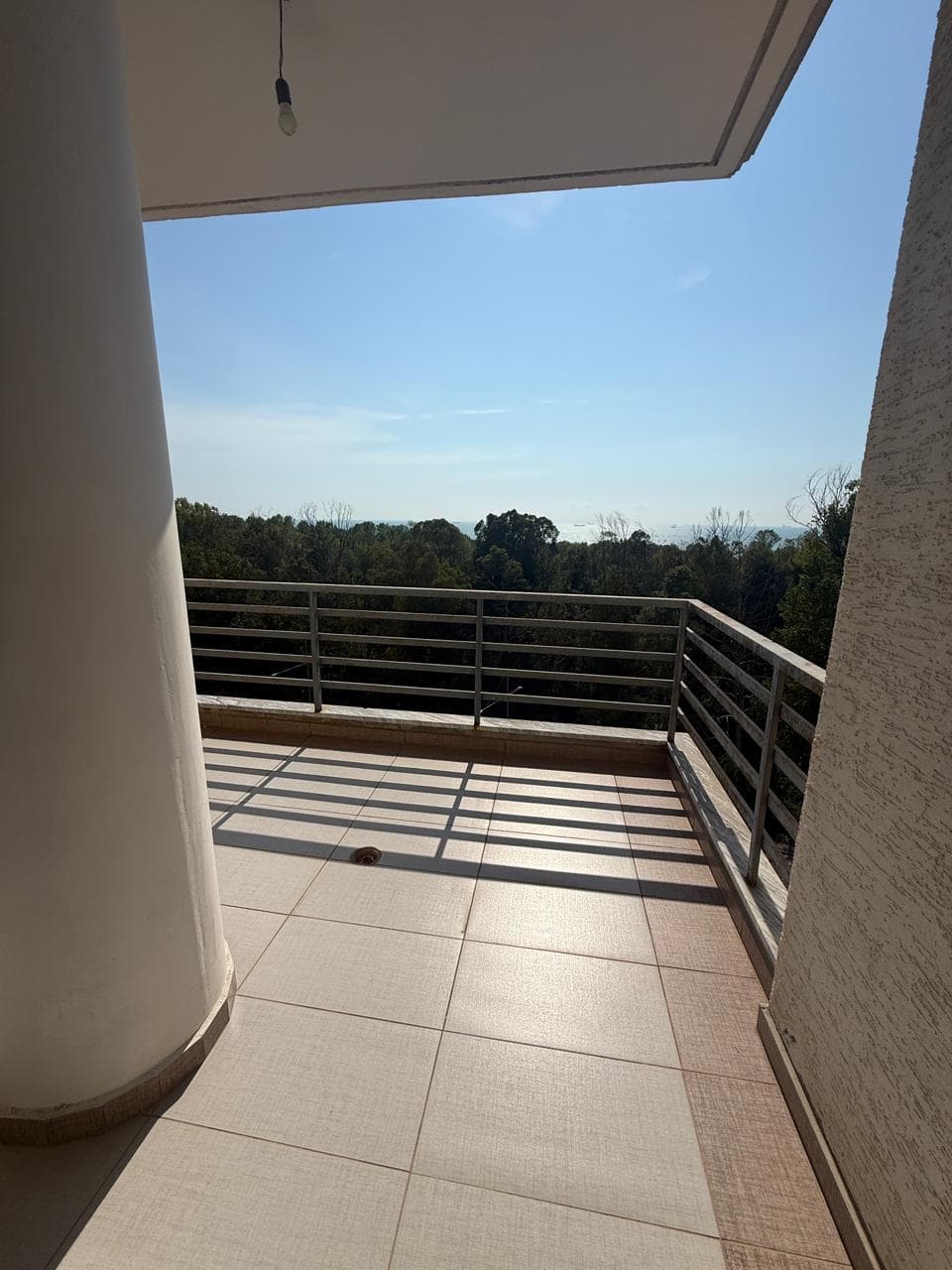 JEPET ME QERA APARTAMENT 1+1 ILIRIA PLAZH DURRES