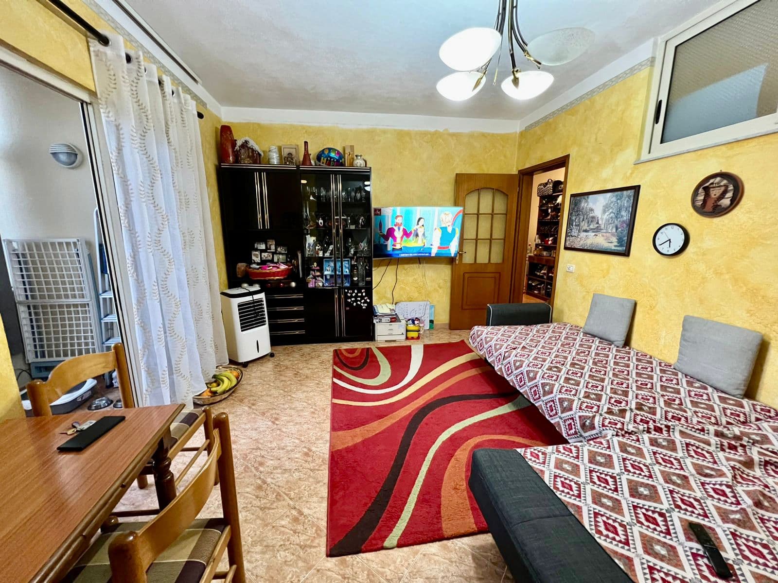 SHITET APARTAMENT 2+1 PRANE RRUGICES KUMINI, QENDER, DURRES.