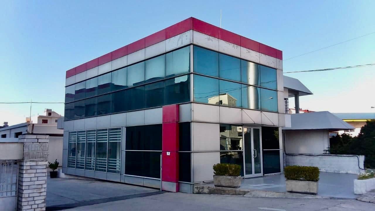 JEPET ME QERA AMBIENT BIZNESI 2 KATESH, SHKOZET , DURRES. 2