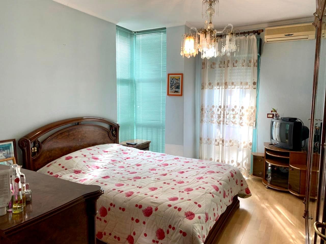 SHITET APARTAMENT 3+1 , PRANE HOTEL ARVI, VOLLGA, DURRES. 3