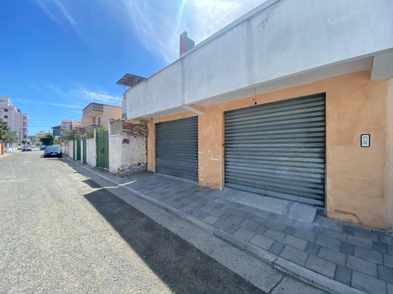 JEPET ME QERA AMBIENT BIZNESI LAGJA 18 PRANE FUSHES SE RERES, DURRES.