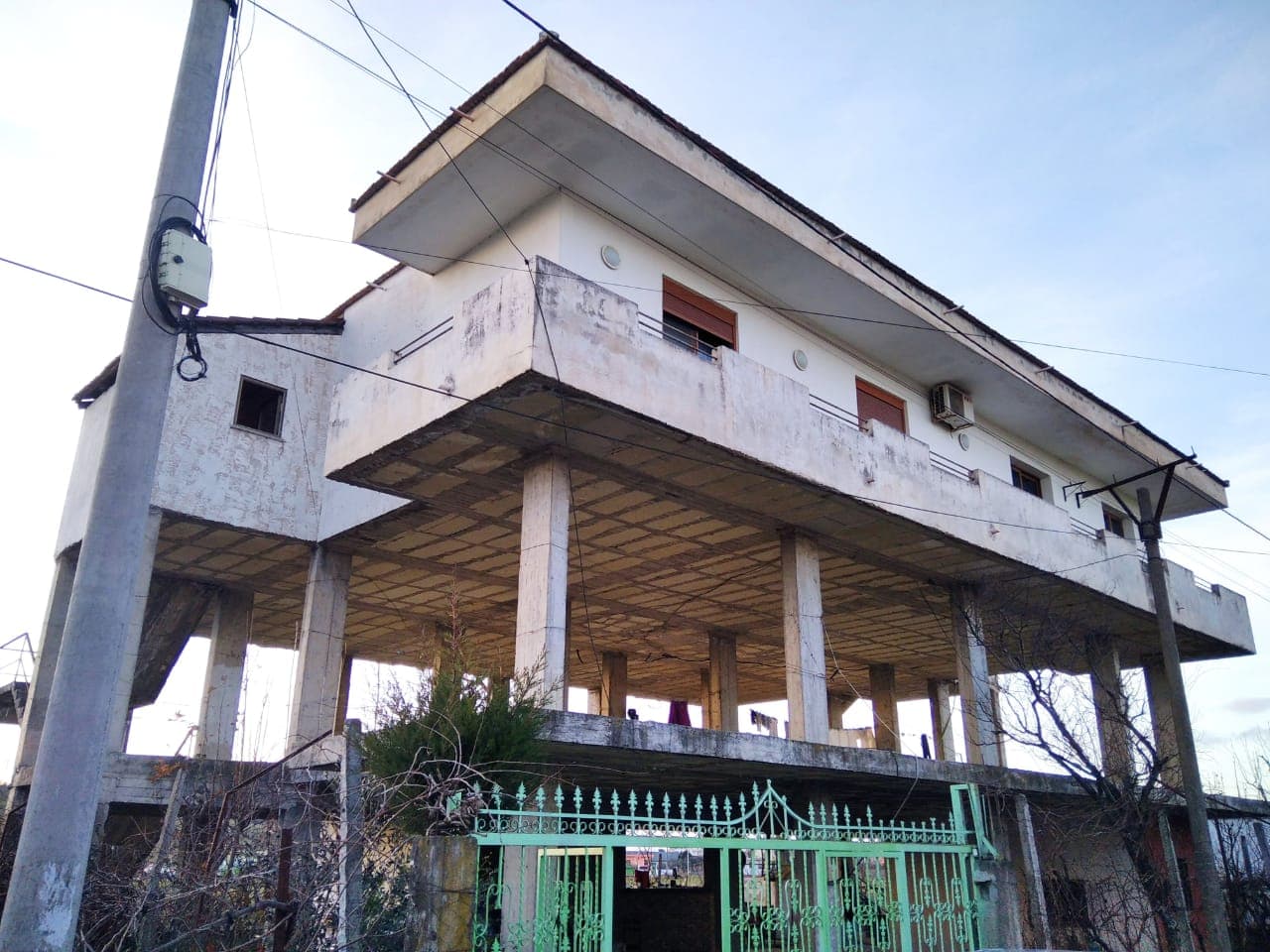 SHITET VILE 3 KATESHE+500 m² TRUALL,XHAFZOTAJ,DURRES .