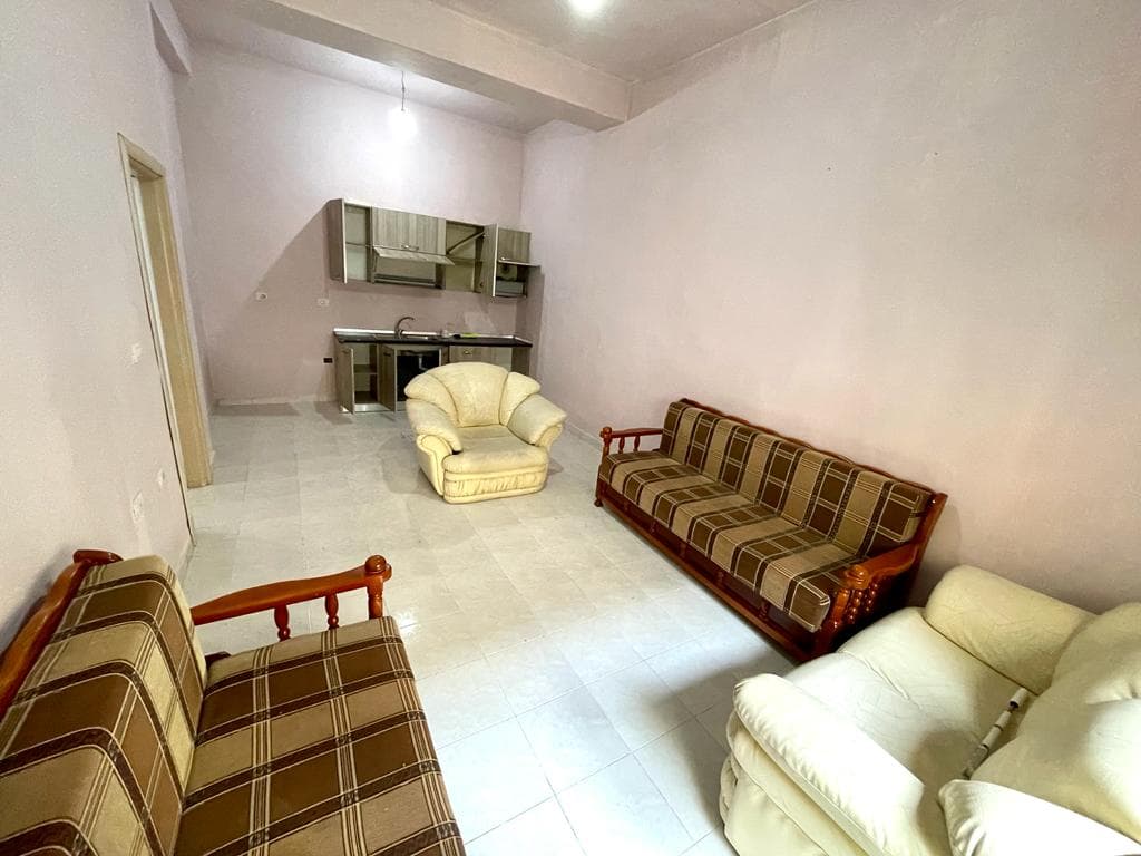 JEPET ME QERA APARTAMENT 2+1, PRANE URES SE DAJLANIT, PLAZH , DURRES.