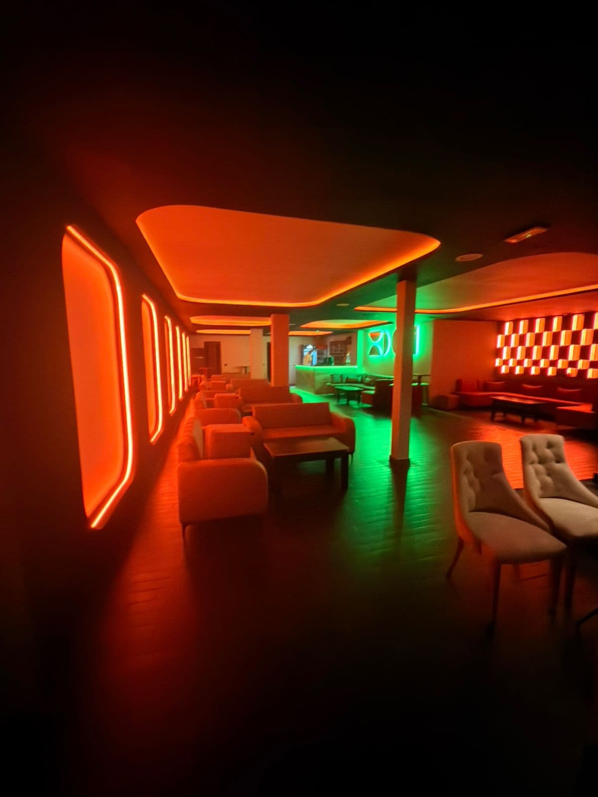JEPET ME QERA AMBIENT BIZNESI NE ZONEN PLEPA, DURRES 3