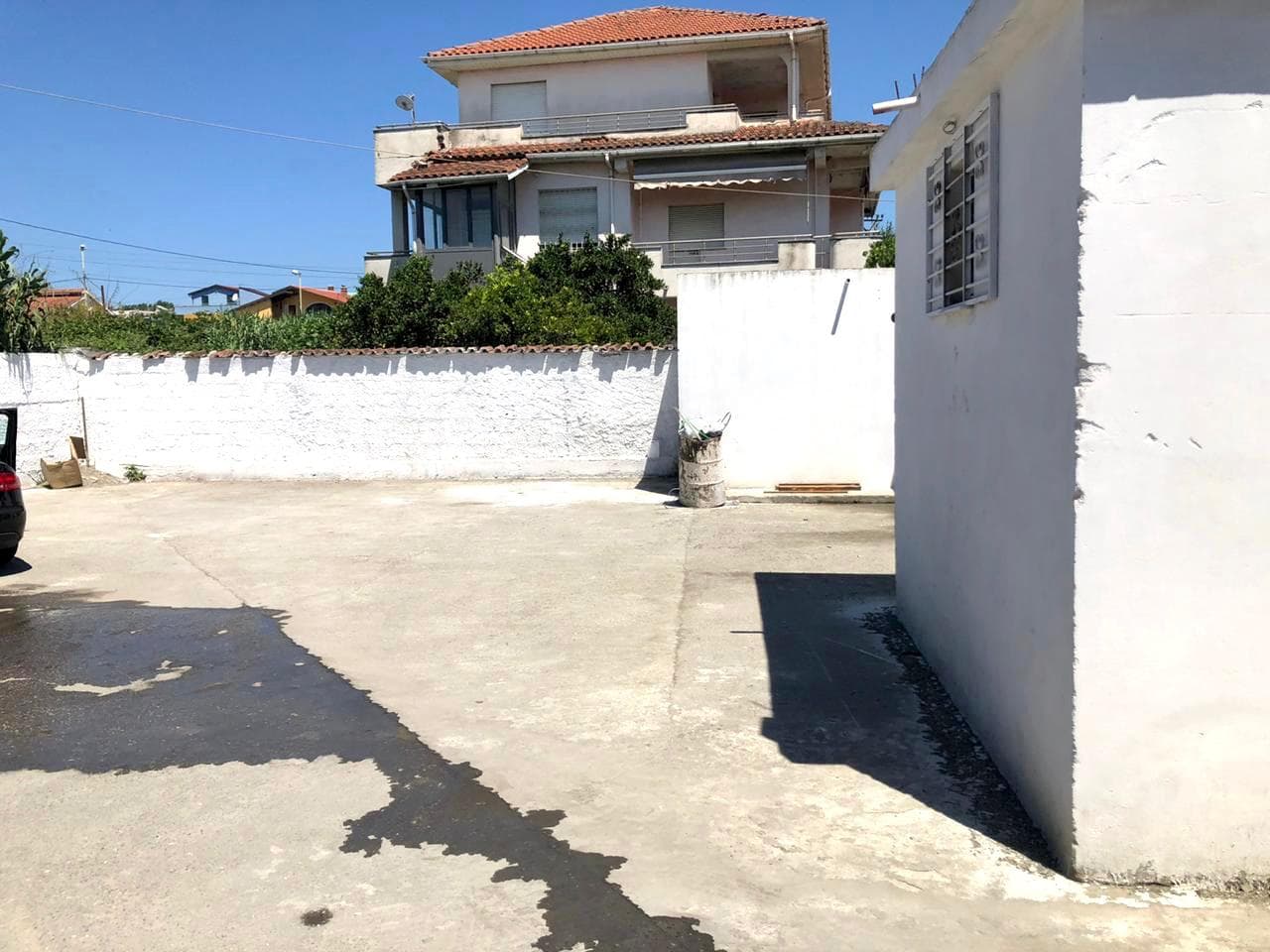 SHITET AKTIVITET BIZNESI LAVAZH. RRUGA MIQESIA DURRES. 3
