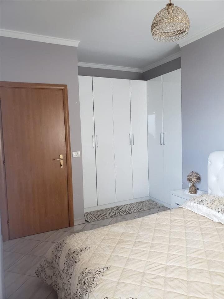 SHITET APARTAMENT 2+1 LAGJA 17 PRANE UJESJELLESIT , DURRES . 3