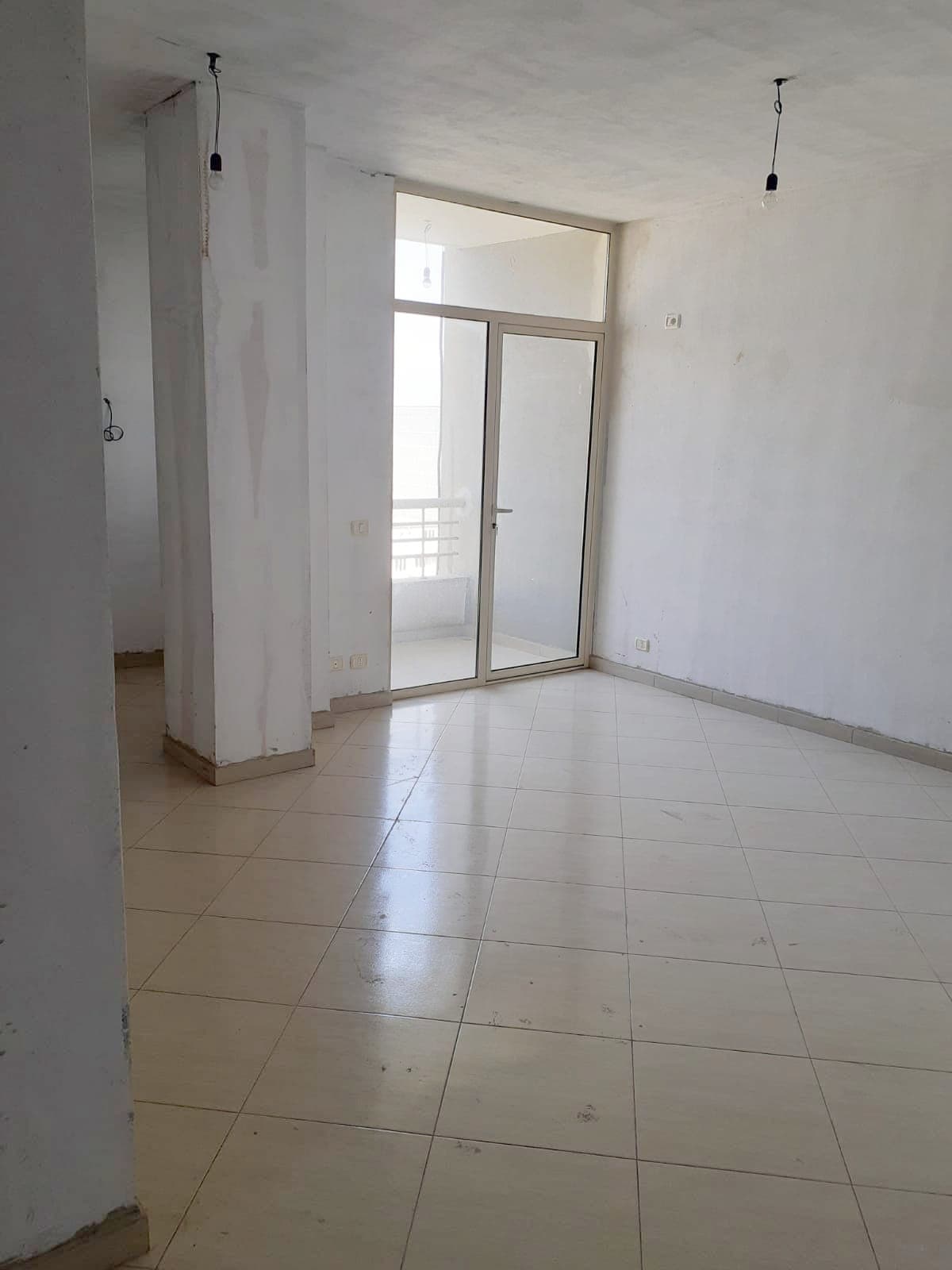 SHITET APARTAMENT 2+1 PRANE KOPSHTIT SOTIR NOKA,DURRES. 3