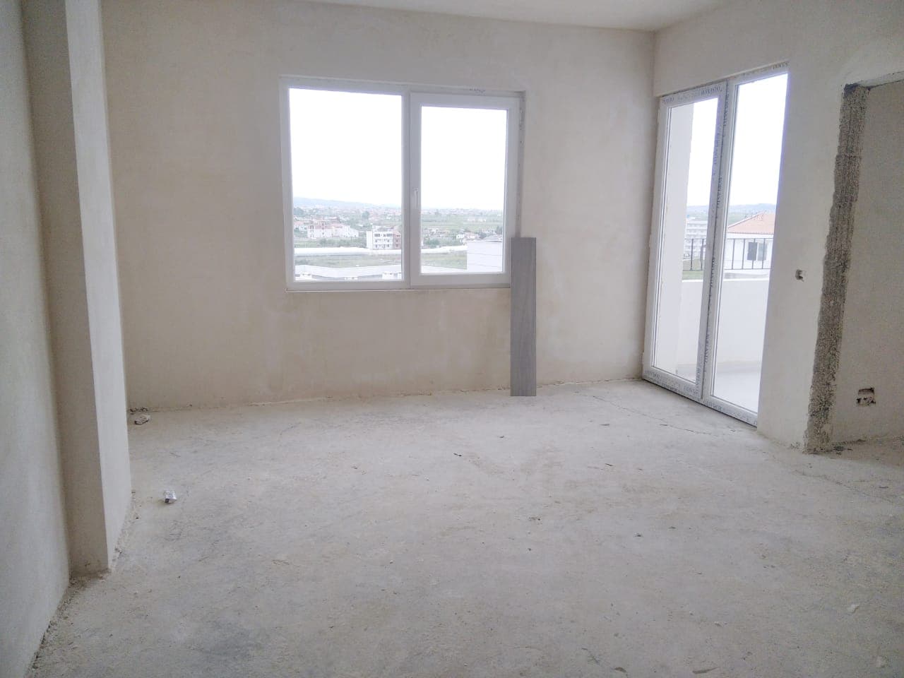 SHITEN APARTAMENTE 1+1 PRANE SUPREM HOTEL SPA,QERRET,DURRES. 3