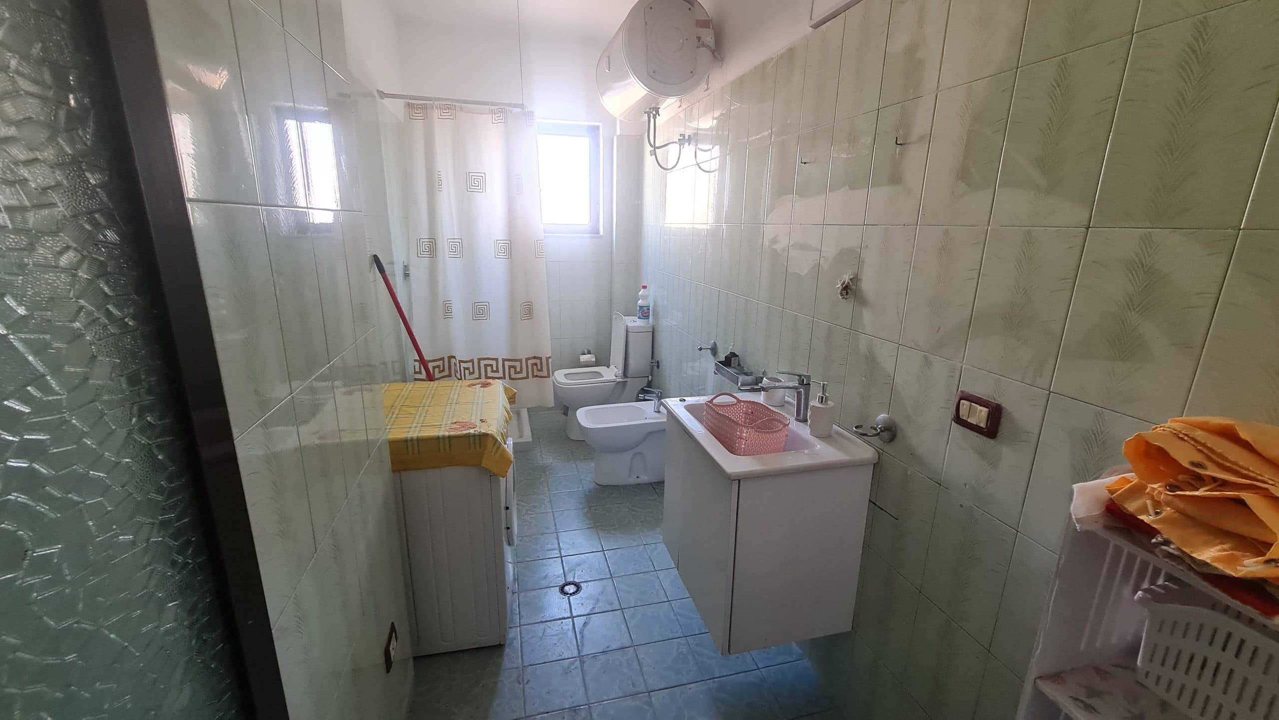 JEPET ME QERA APARTAMENT 1+1, SHKOLLA 2 GJELAT, DURRES. 4