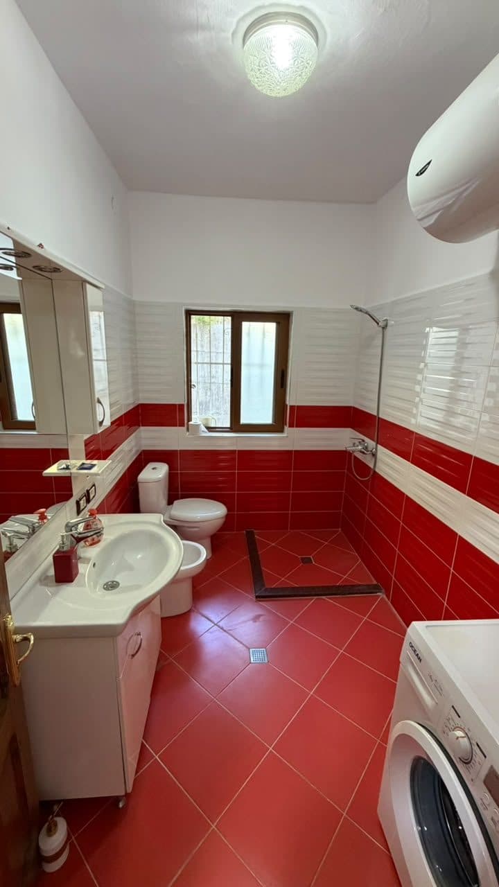 JEPET ME QERA APARTAMENT 3+1 ZONA VILA E ZOGUT, DURRES 3