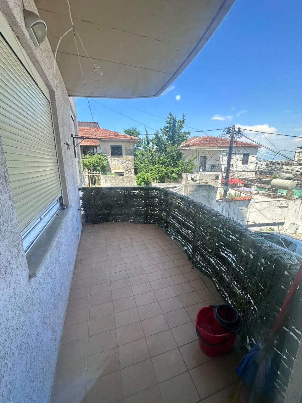 JEPET ME QERA APARTAMENT 2+1 PRANE GJYKATES, DURRES 3