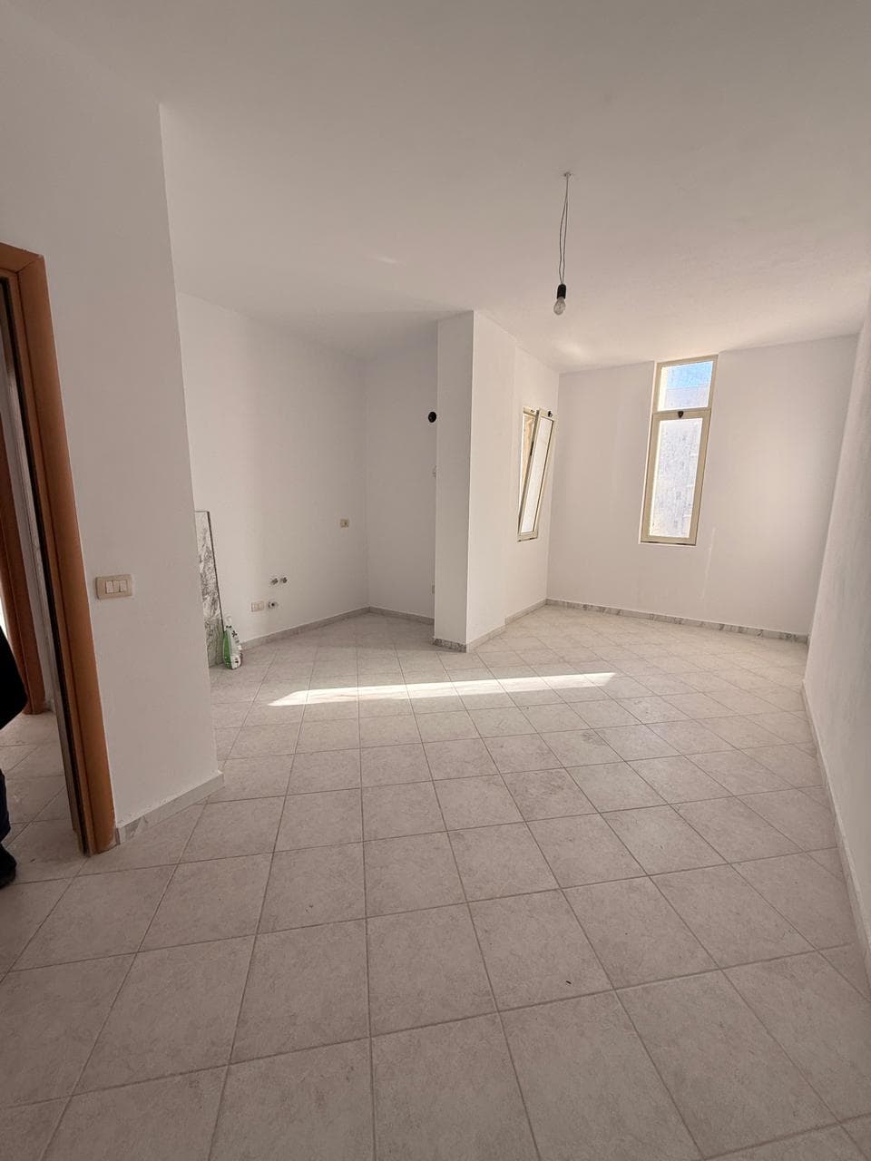 SHITET APARTAMENT 1+1, PERBALLE HOTEL ANTALYA, PLAZH, DURRES. 4