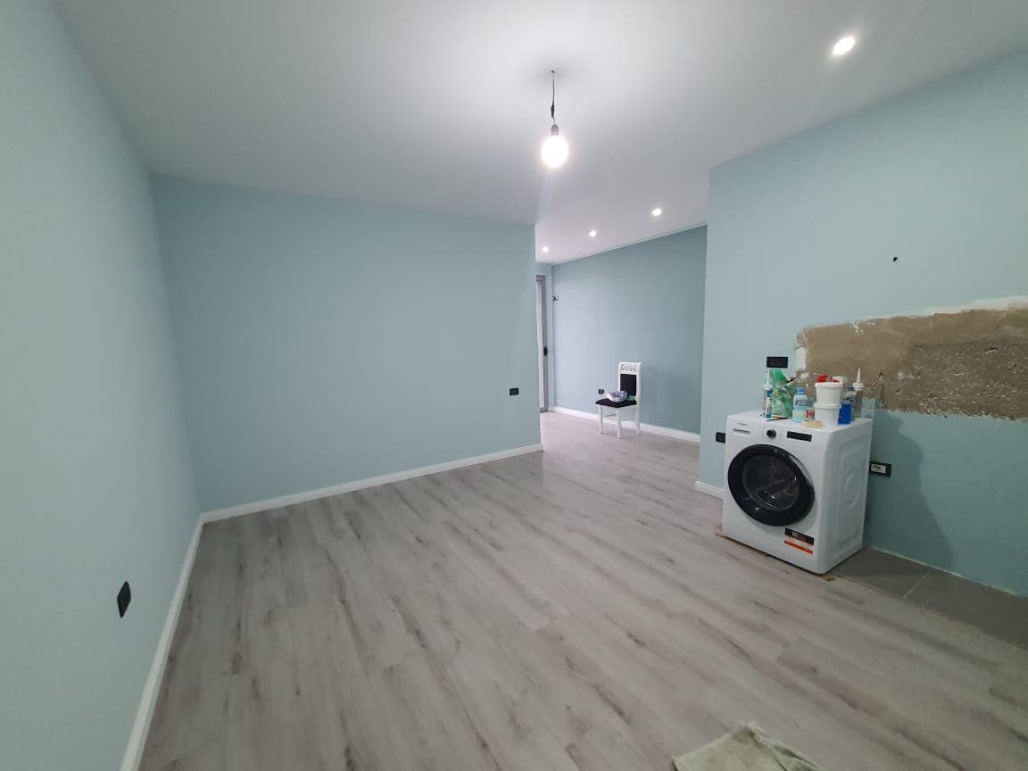 SHITET APARTAMENT 1+1 PRANE ISH URT,DURRES. 4