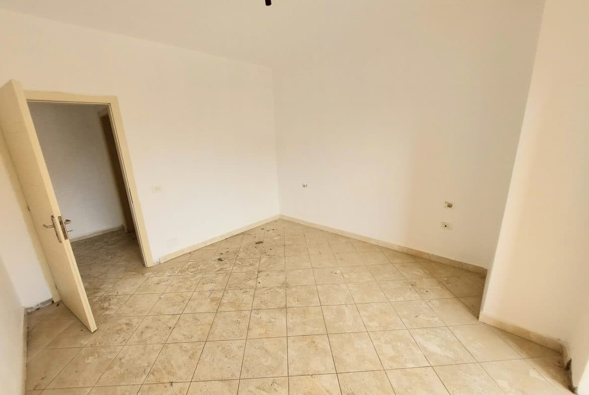 SHITET APARTAMENT 1+1 PRANE RROTES SE KUQE,PLAZH,DURRES. 3