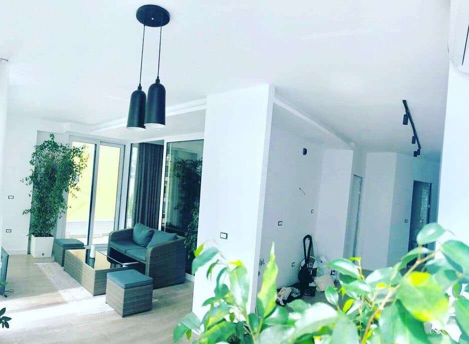 SHITET APARTAMENT 2+1 PRANE VILA KORAL PLAZH,DURRES! 2