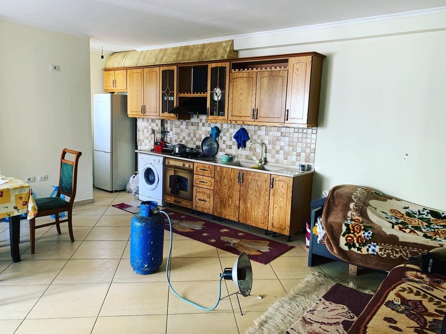 SHITET APARTAMENT 2+1 NE PLAZH,DURRES! 2
