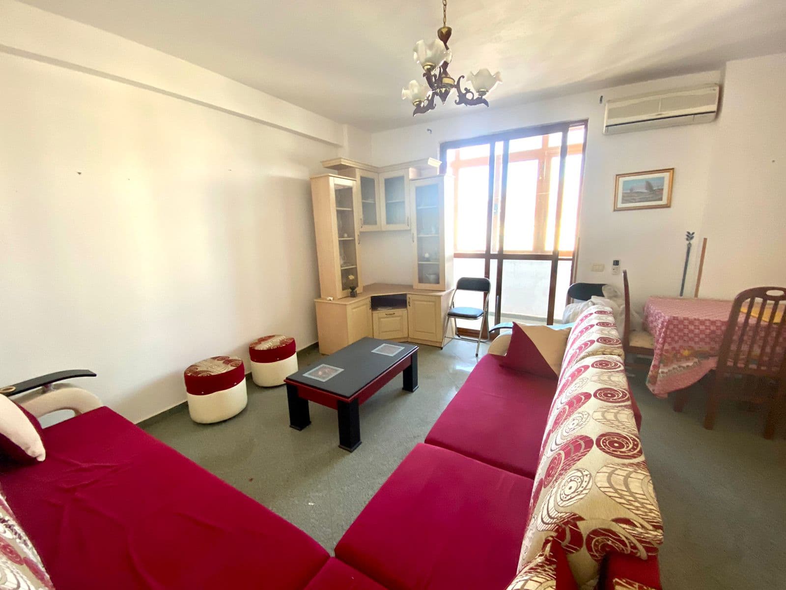 SHITET APARTAMENT 1+1 PRANE SHKOLLES BEDRIE BEBEZIQI, DURRES. 4