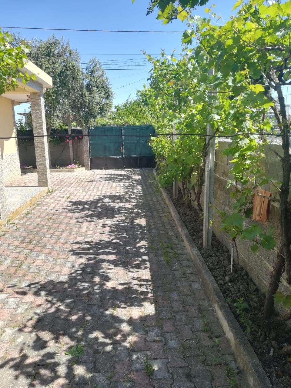SHITET SHTEPI PRIVATE 2+1 PRANE FRIGORIFERIT PLAZH ,DURRES. 3