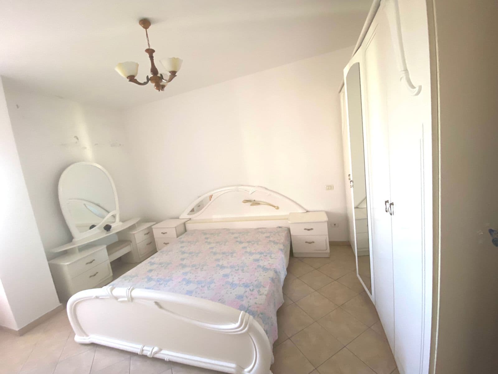 SHITET APARTAMENT 1+1 PRANE HOTEL GERMANY PLAZH, DURRES. 3