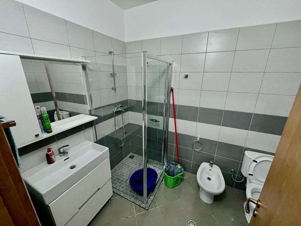 SHITET APARTAMENT 1+1 PRANE KARBURANT KASTRATI, VOLLGA, DURRES. 4