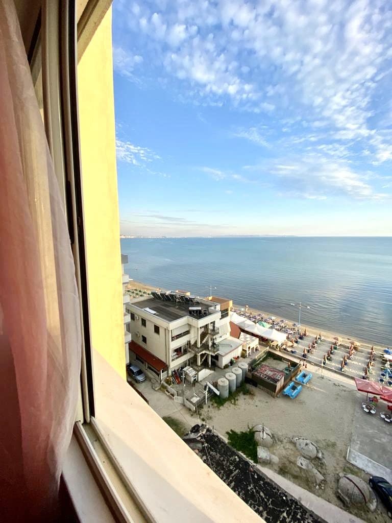 SHITET APARTAMENT 2+1 ME PAMJE NGA DETI,PLAZH DURRES! 2