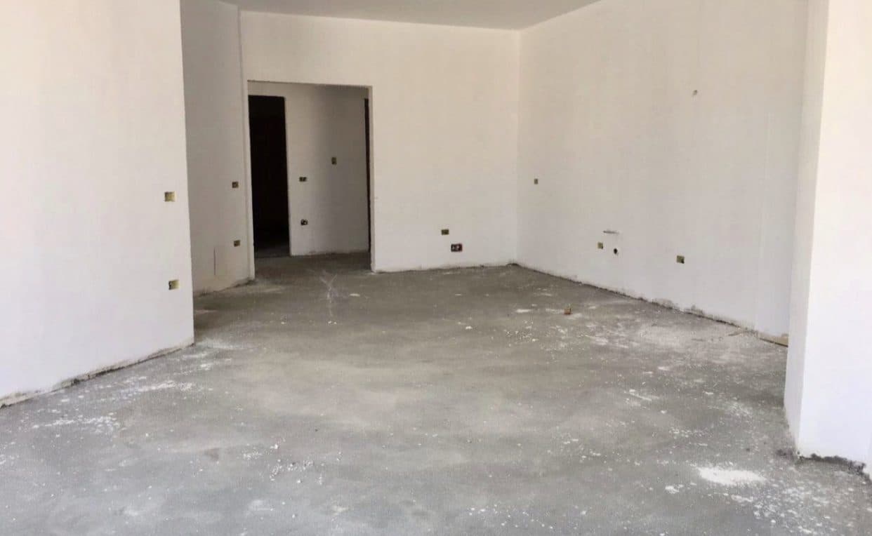 SHITET APARTAMENT 2+1+1 TE LULISHTJA 1 MAJI,DURRES! 2