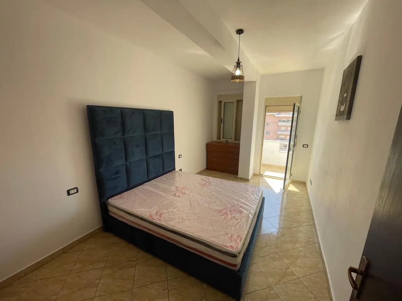 SHITET APARTAMENT 1+1 ZONA KAZAZIT DURRES 4