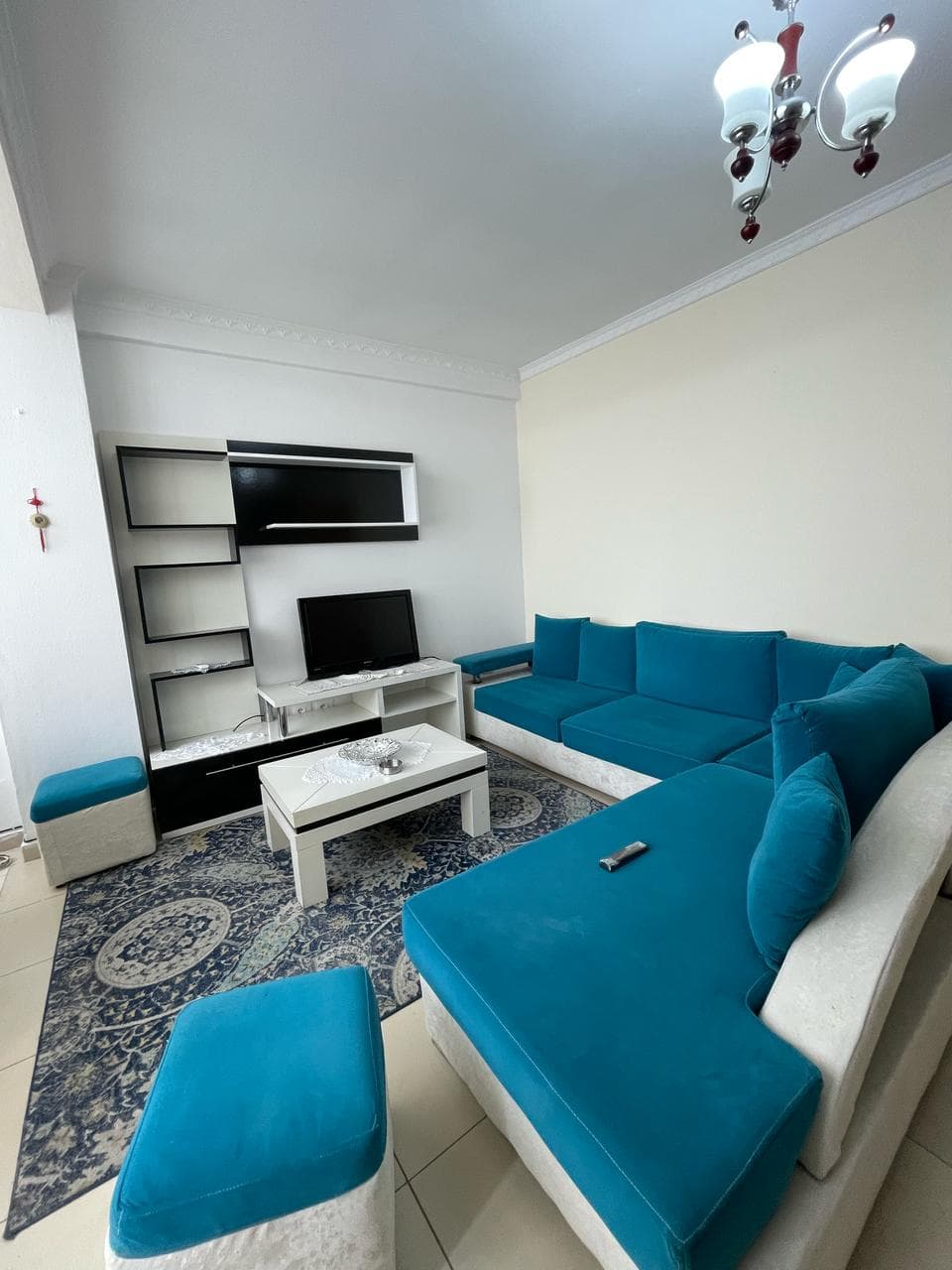 JEPET APARTAMENT ME QERA 2+1 ISH URT , DURRES.
