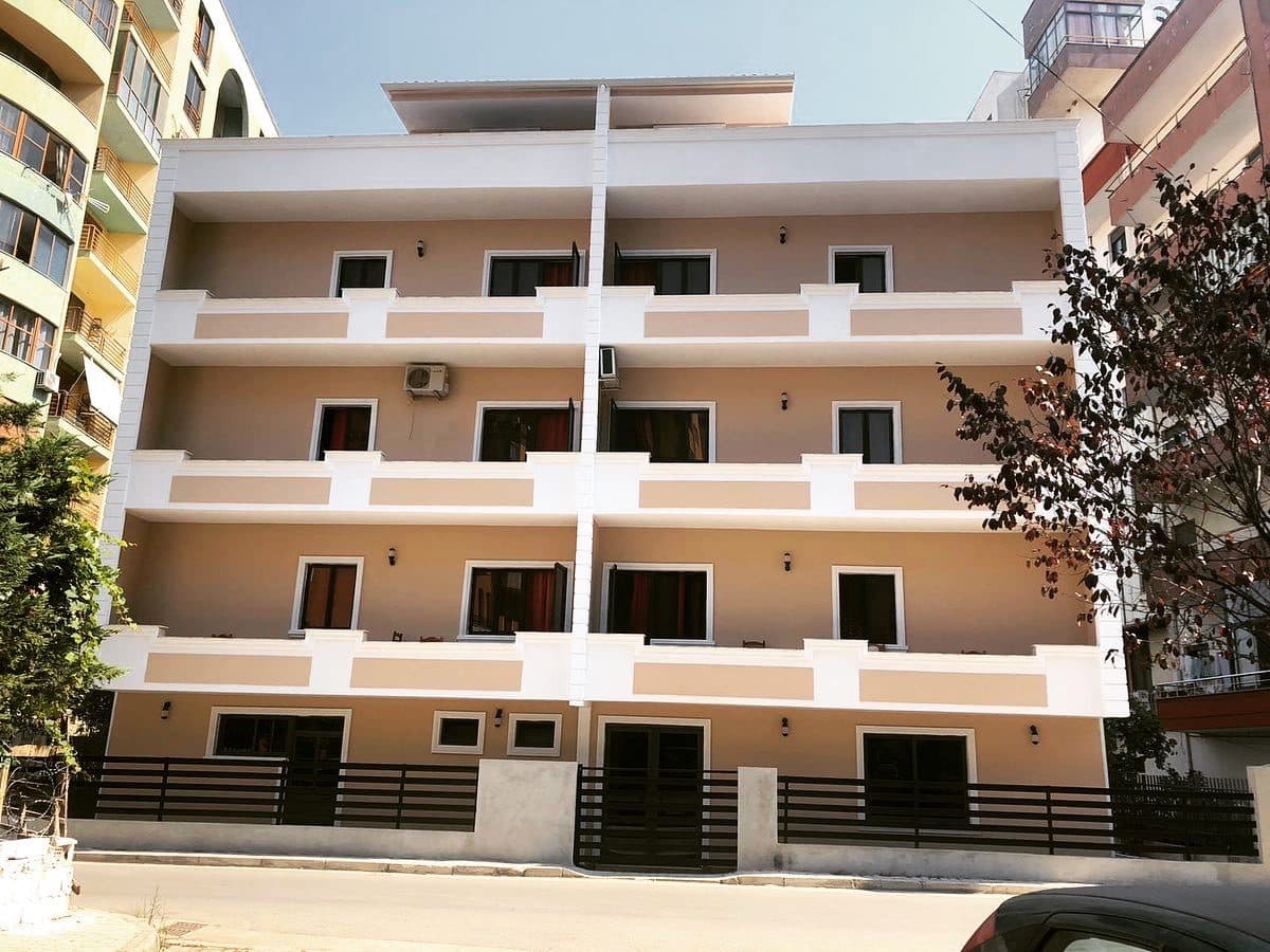 SHITET HOTEL 5 KATESH NE PLAZH,DURRES!
