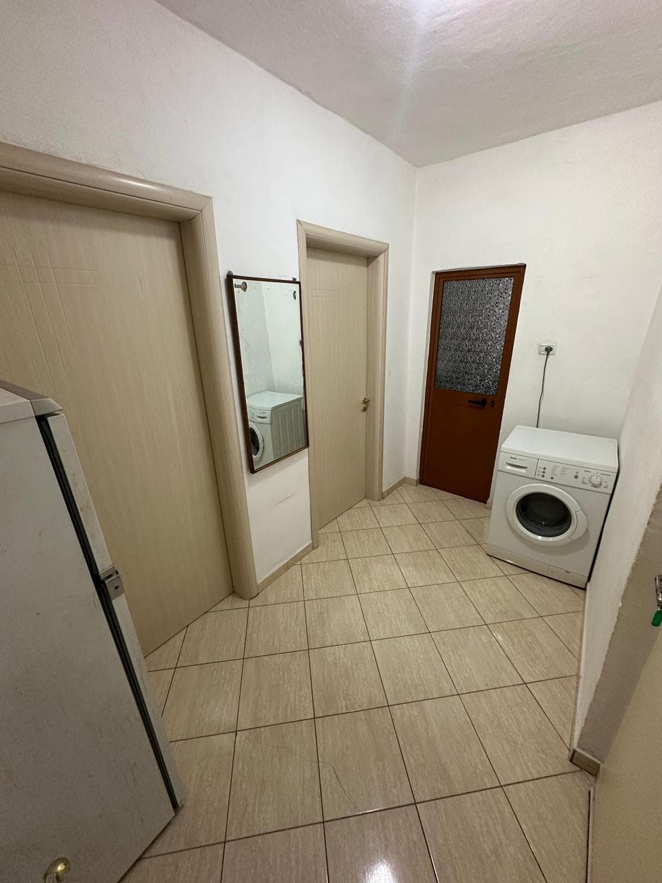 JEPET ME QERA APARTAMENT PRANE DYLIT , DURRES
