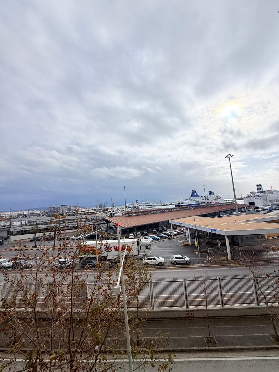 JEPET ME QERA APARTAMENT 2+1 RRUGA PORTIT 3