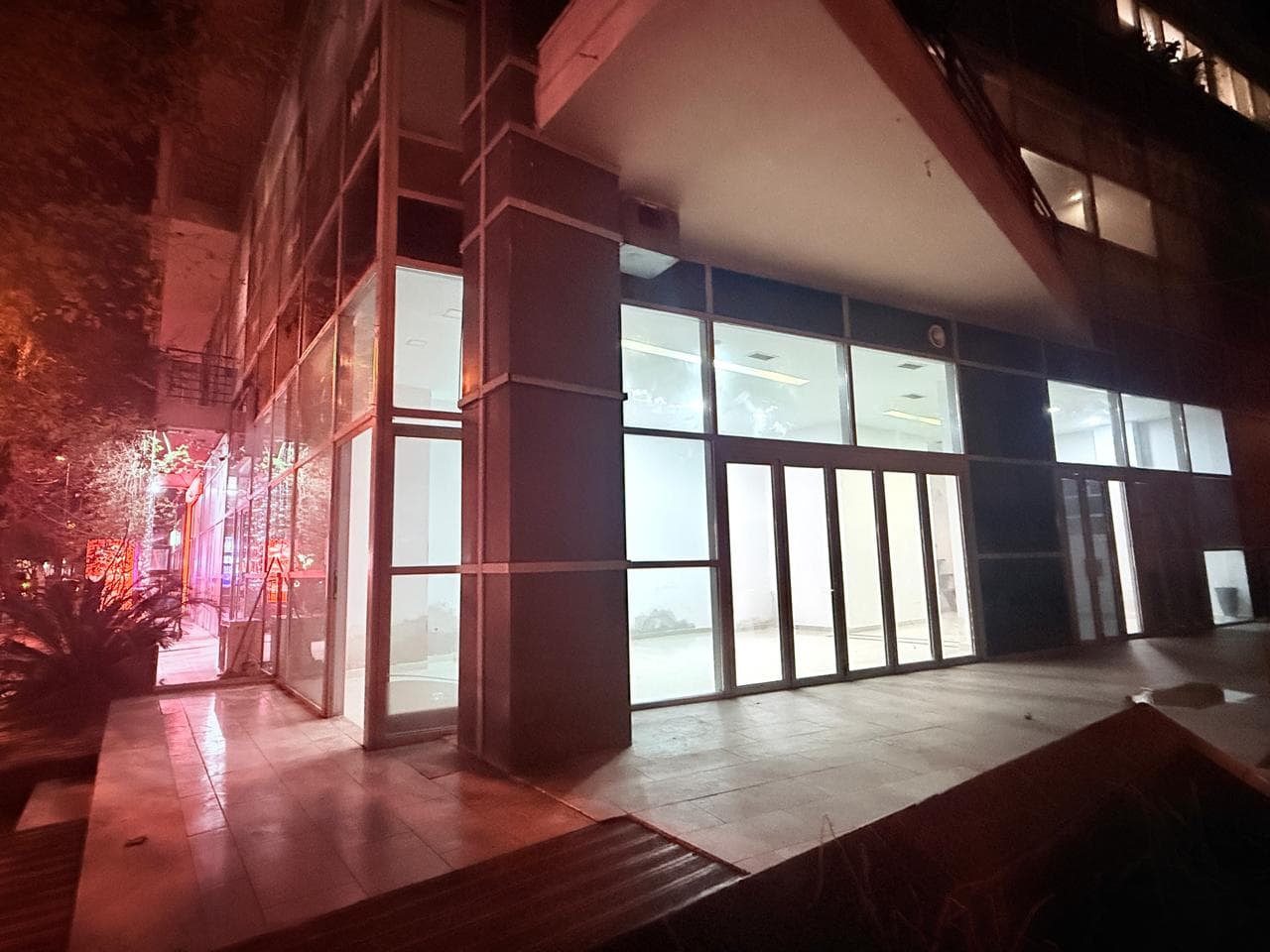 JEPET ME QERA AMBIENT BIZNESI L5 DURRES