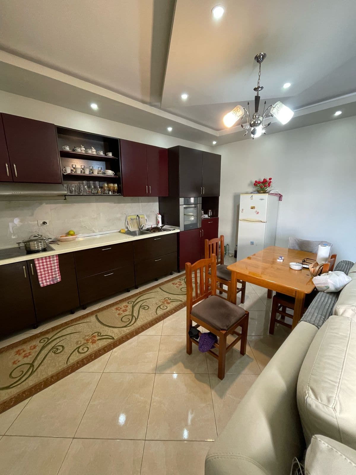 SHITET APARTAMENT 2+1+2 ISH URT , DURRES. 3